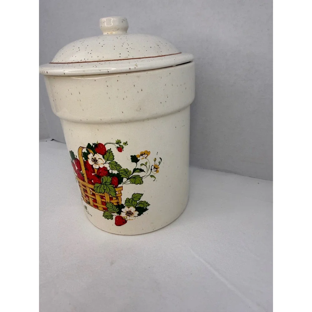 Vintage Cindy Sims Strawberry Basket Stoneware Canister Speckled Ceramic Jar Lid